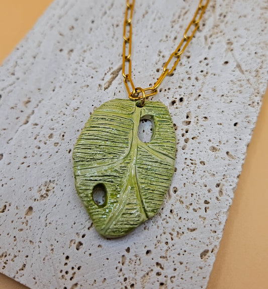 Collar Folha Tropical