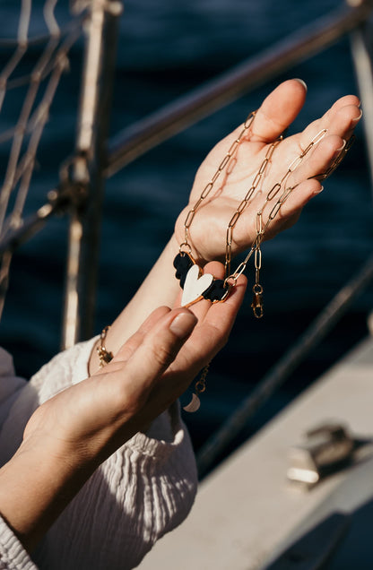 Collar Flying hearts